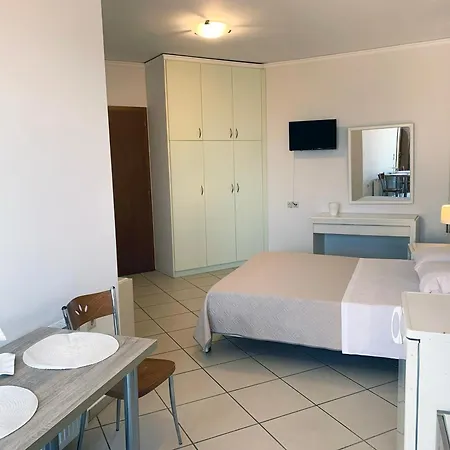 Memories Apartament Platanias